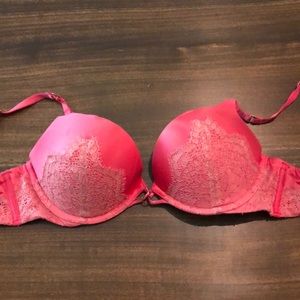 Victoria’s Secret Bombshell Bra- Pink Lace